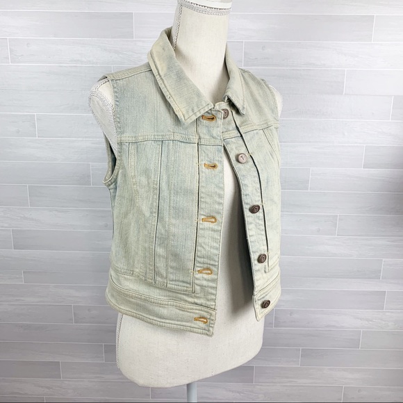 Anthro | Pilcro Distressed Sunwashed Denim Vest - Picture 2 of 15